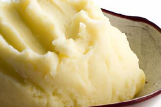 The Secret to Perfectly Creamy, Fluffy Mashed Potatoes