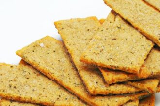 Crunchy & Simple: Your Guide to Easy Gluten-Free Crackers