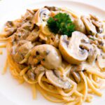 Creamy Mushroom Spaghetti: A Savory Italian Classic Recipe