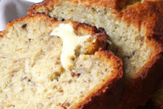 Cream Cheese Banana Bread: A Creamy Twist on a Classic Loaf
