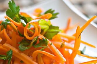 Zesty Tangy Carrot Salad: A Refreshing Twist on Tradition