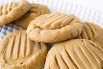 The Perfect Peanut Butter Cookies: A Delicious Classic Recipe