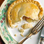 Cozy Chicken Pot Pie with Fluffy Biscuit Topping Delight